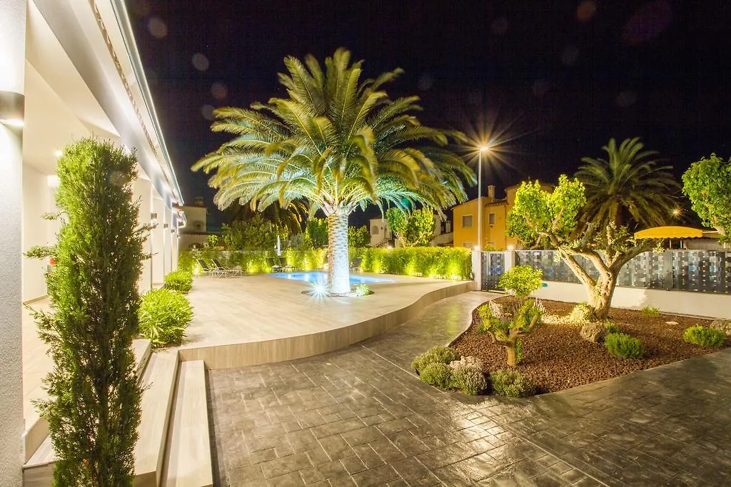 Leon Inmo Villa Palmera - 10337 إمبوريابرافا
