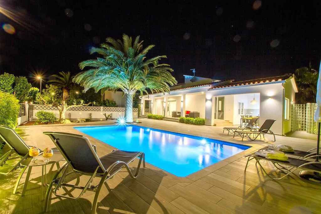 Leon Inmo Villa Palmera - 10337 إمبوريابرافا إسبانيا